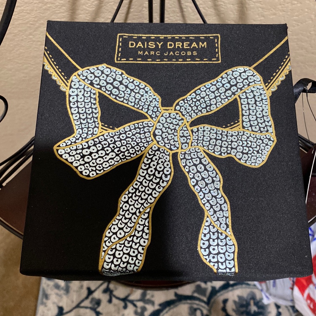 Marc Jacobs Daisy Cosmetic Case